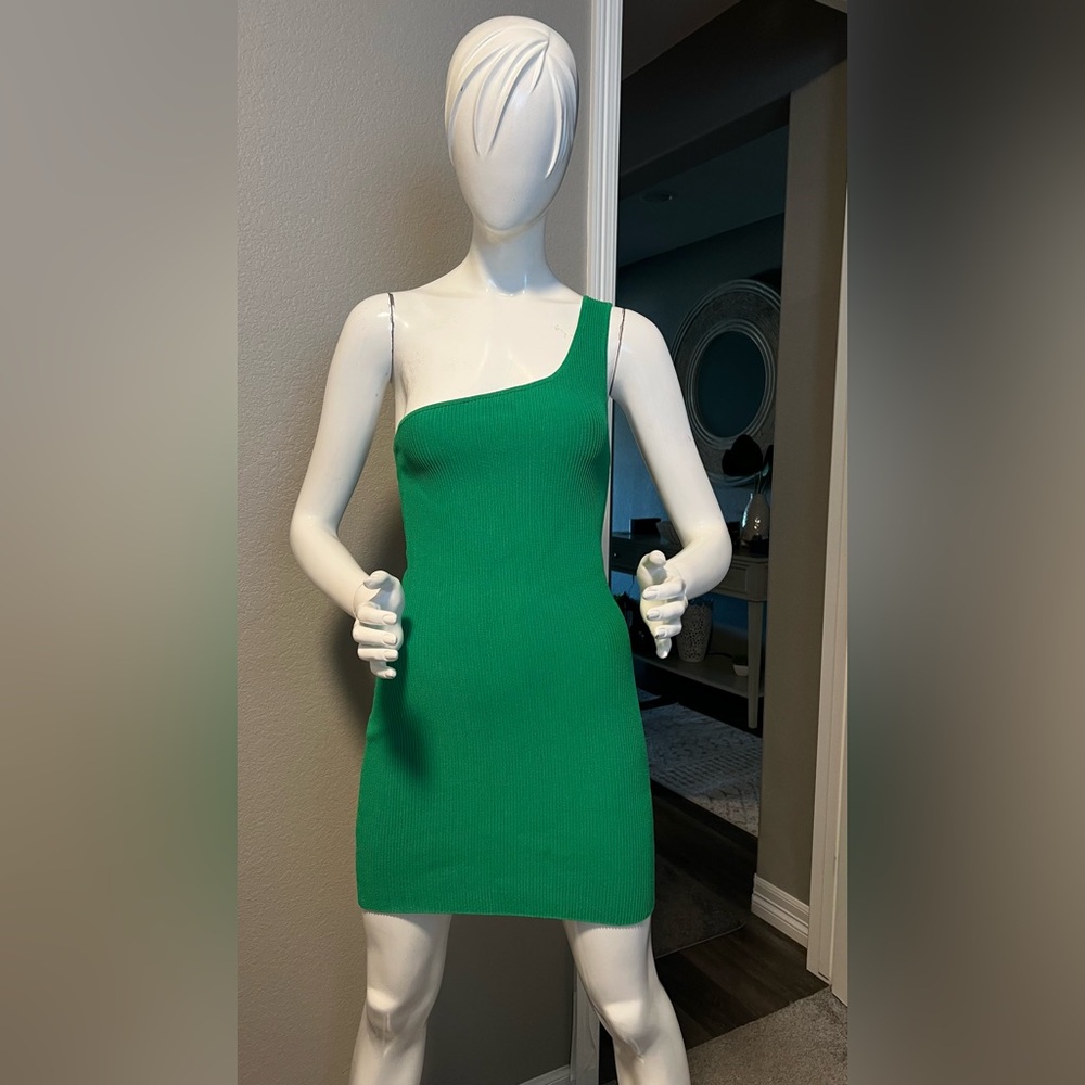 Babaton Vibrant Green One-Shoulder Dress size M